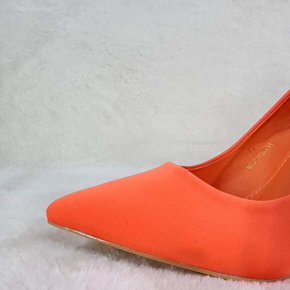 4" Sateen Stiletto Pumps in Neon Orange - Picture 2 of 8